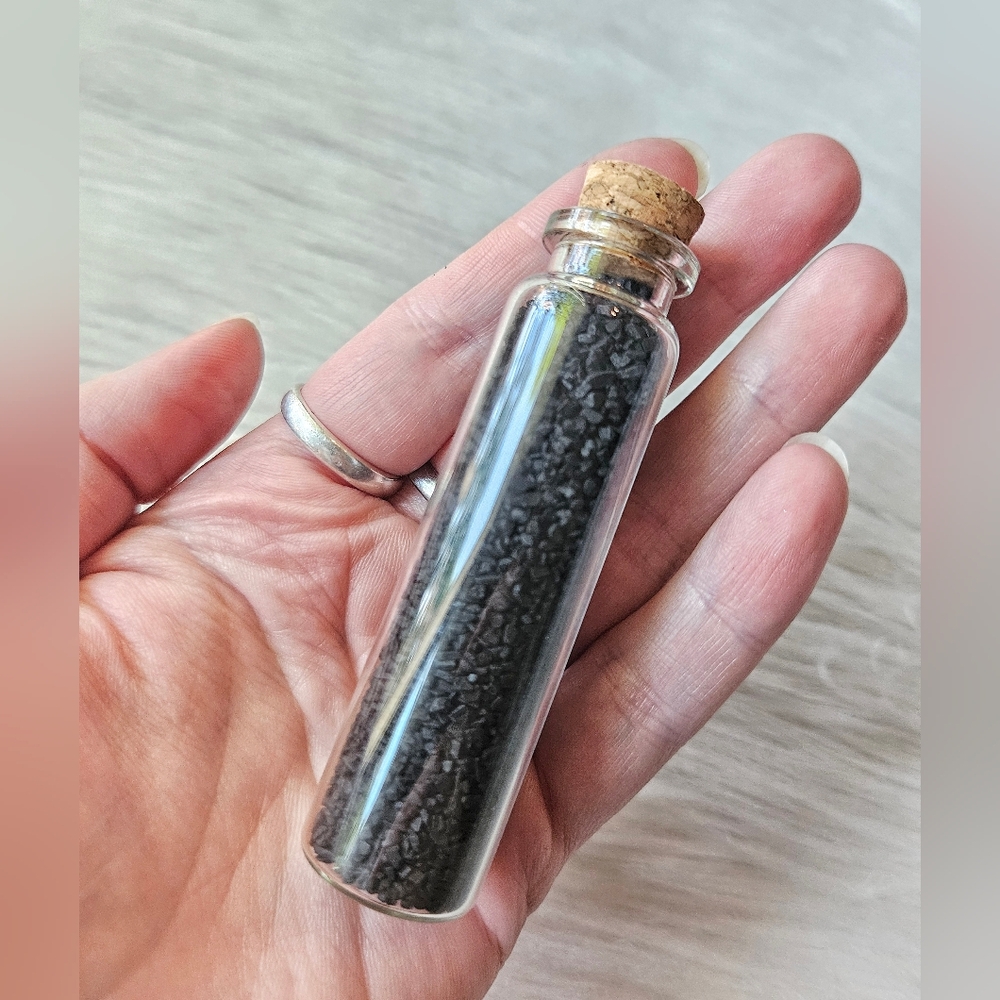 Black Lava Protection Salt